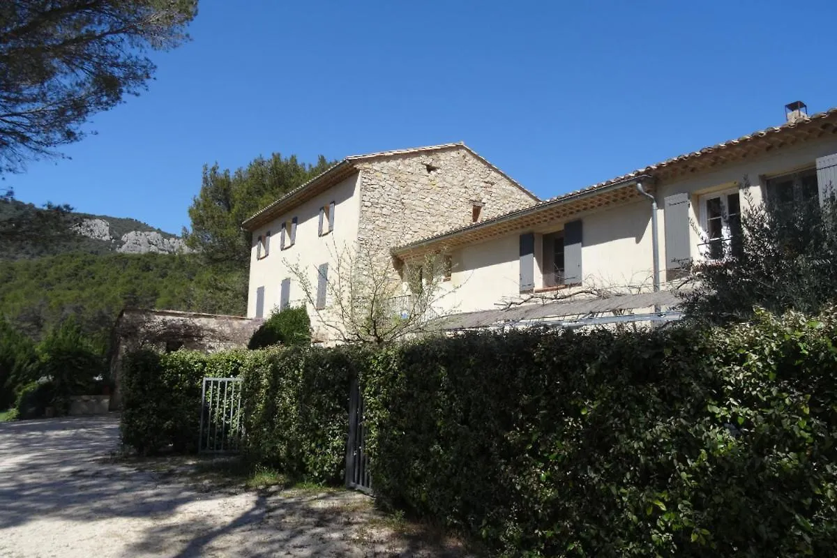 Privatisation Domaine De Cassan Villa Lafare France