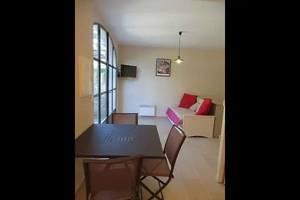 Privatisation Domaine De Cassan Villa Lafare